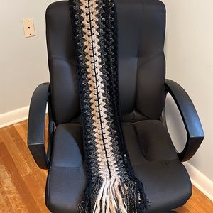 Kenneth Cole Reaction winter scarf women’s